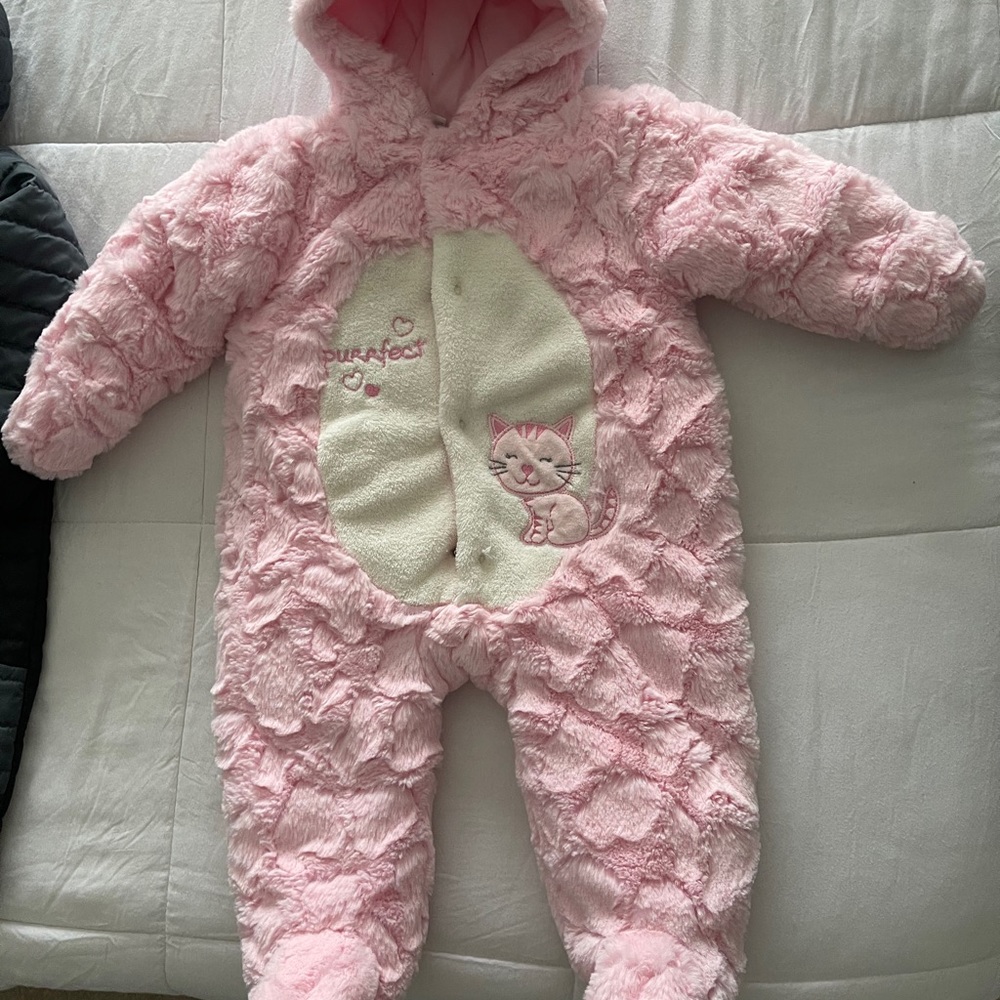 Girls Clothes and accessories. Age 6months to 2yr - Picture 7 of 11